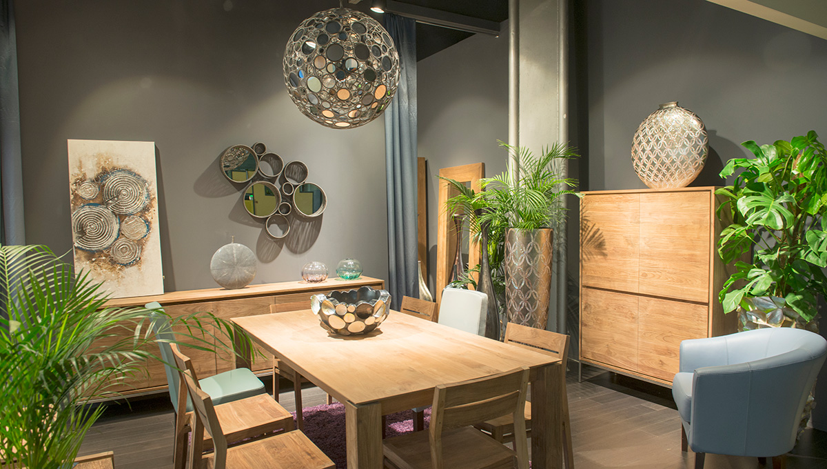 Dinning Table